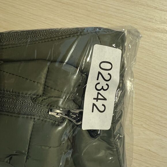 SWISS TECH Mens 2X 50-52 Olive Green Puffer Vest Lightweight Quilted Outdoor Zip - Picture 10 of 10